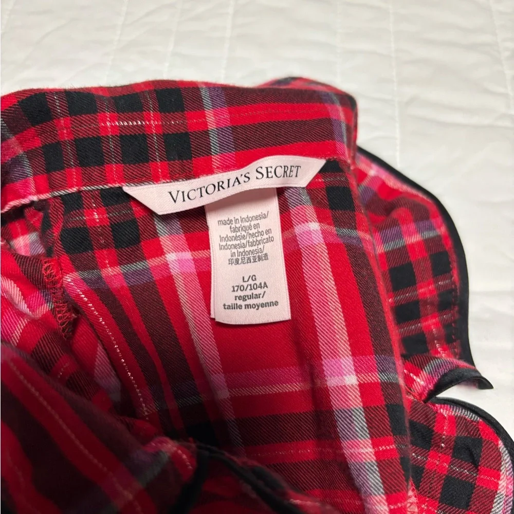 Victoria’s Secret Sleep Dreamer Red Flannel Long Sleeve Pajama Set Large